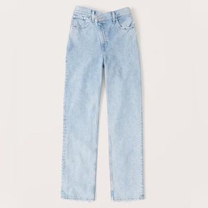 Abercrombie & Fitch Ultra High Rise 90s Straight Jean